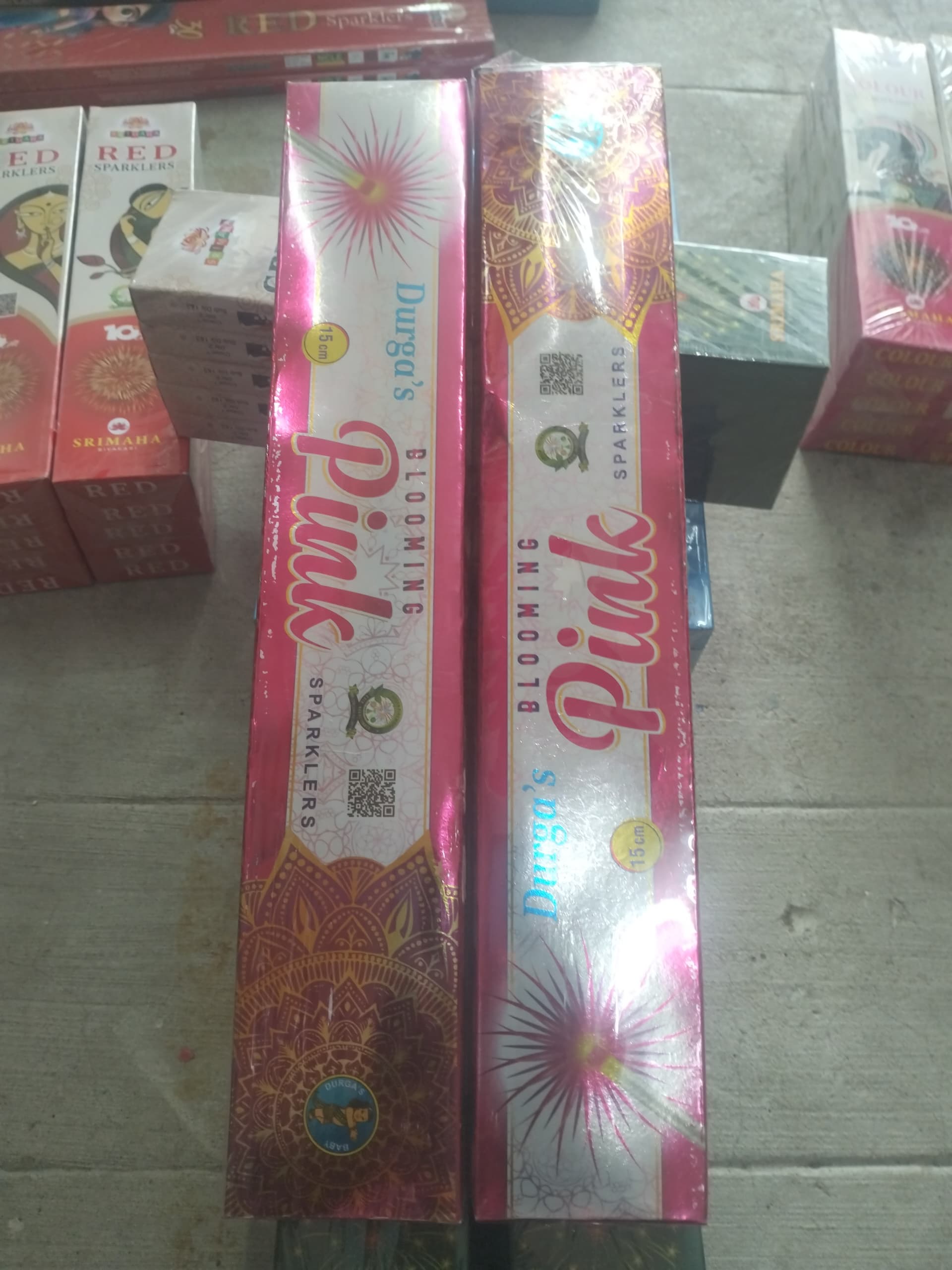 15 CM RED SPARKLERS